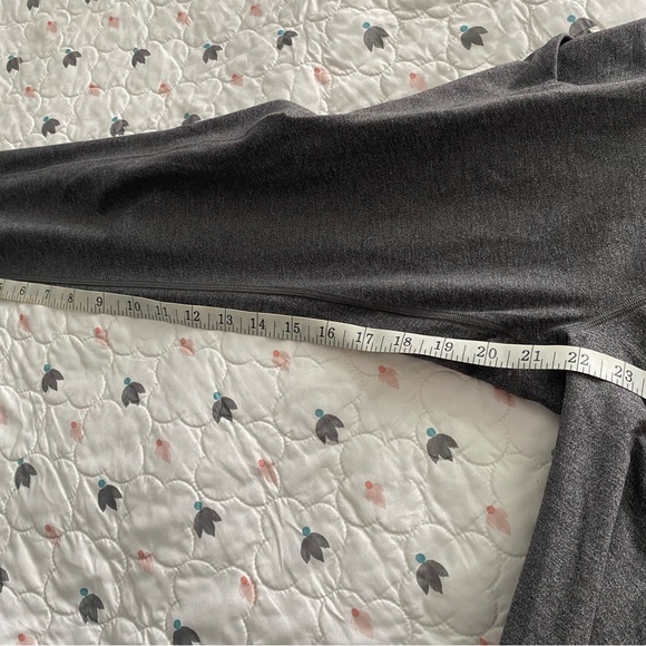 Lululemon Speed Up Crop 21” W6AK6S Size 10 Heathered Black Full On Luxtreme - Picture 10 of 10